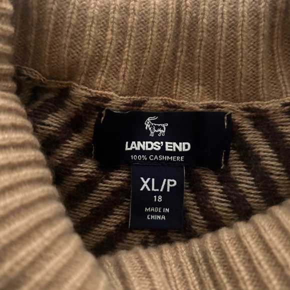 Lands End Chevron Print Cashmere Sweater - Picture 4 of 6